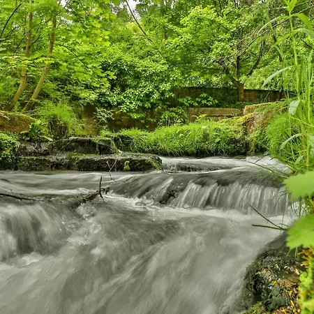 Finest Retreats - Victory Mill - Five