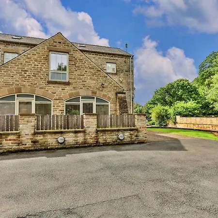 Finest Retreats - Victory Mill - Five Pickering